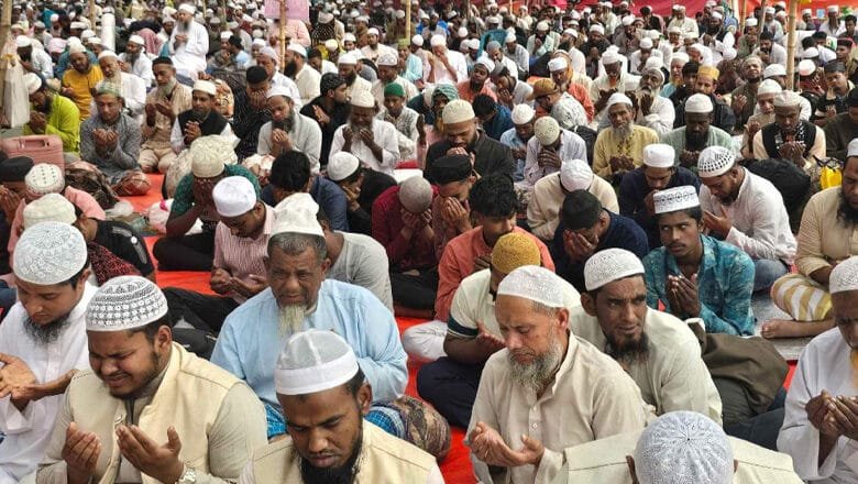 আখেরি মোনাজাতে শেষ হলো বিশ্ব ইজতেমার প্রথম পর্ব