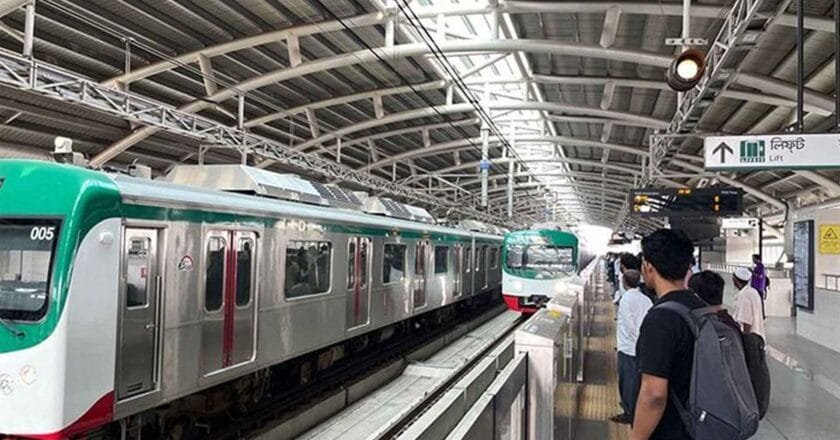 মেট্রোরেলে একদিনে চার লক্ষাধিক যাত্রী পরিবহনের রেকর্ড