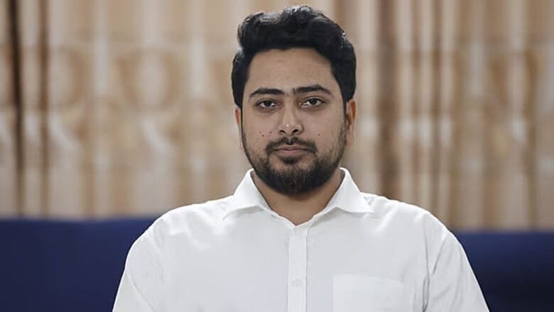 উপদেষ্টা নাহিদ ইসলাম