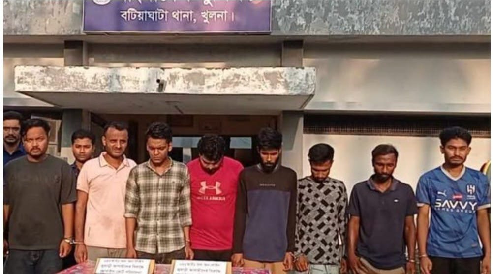 বটিয়াঘাটায় ৮ মোবাইল জুয়াড়িকে জেল হাজতে পাঠিয়েছে ভ্রাম্যমাণ আদালত