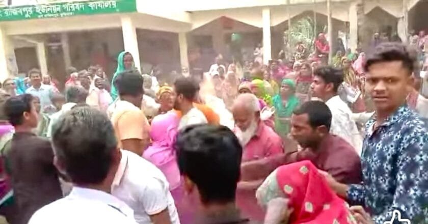 রাজিবপুরে ভিজিএফ চাল বিতরণকে কেন্দ্র করে হামলায় দুই ভাই আহত, লুটপাটের অভিযোগ