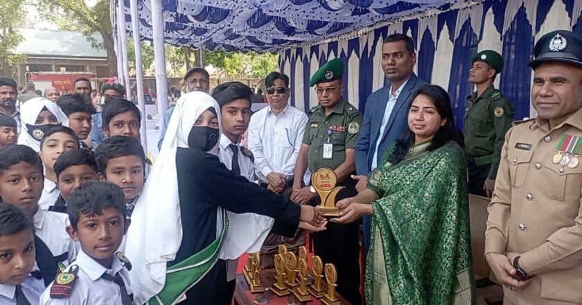 বেলকুচিতে যথাযোগ্য মর্যাদায় স্বাধীনতা ও জাতীয় দিবস পালিত