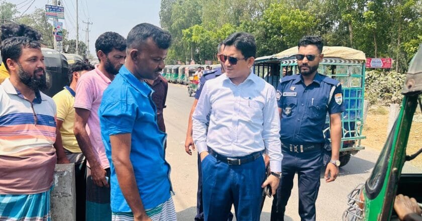 রায়পুরায় অবৈধভাবে চাঁদা উত্তোলন বন্ধ করলো প্রশাসন