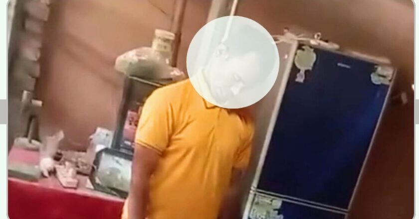 মোবাইলে ভিডিও চালু রেখে এক মিষ্টি ব্যাবসায়ীর আত্মহত্যা