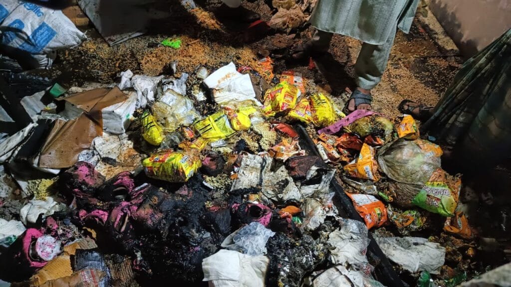 পানছড়ি বাজারে মুদি দোকানে আগুন