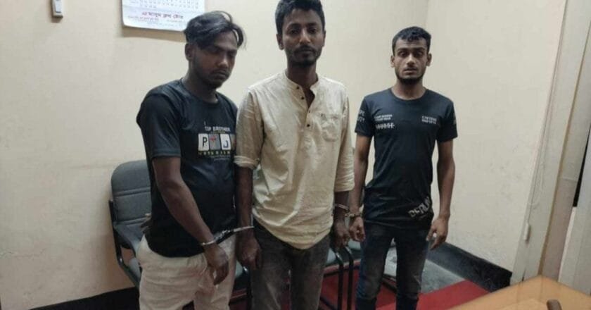 বগুড়ায় পুলিশ সদস্যের উপর হামলার ঘটনায় তিনজন গ্রেপ্তার