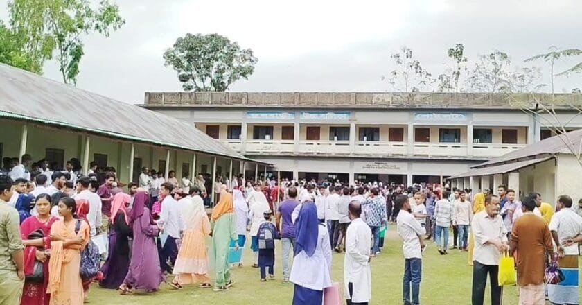 ফুলবাড়ীতে এসএসসি পরীক্ষার প্রথম দিনে অনুপস্থিত ৩১ জন পরীক্ষার্থী