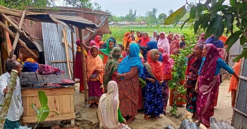 ফুলবাড়ীতে কালবৈশাখীর তাণ্ডবে এক নারীর মর্মান্তিক মৃত্যু
