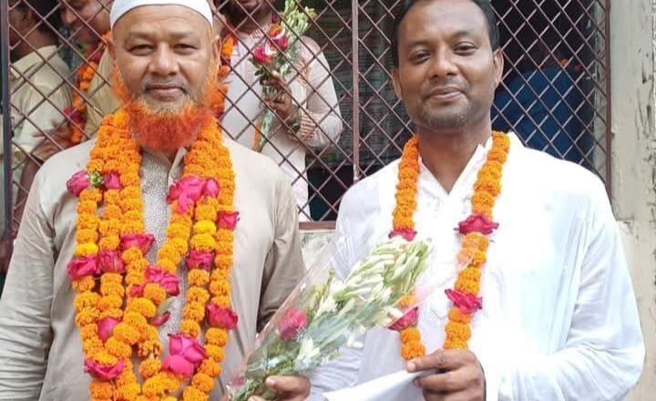 নাগেশ্বরীতে দলিল লেখক সমিতির নির্বাচনে রবিউল ইসলাম রানু সভাপতি ও হাফিজুর রহমান সাধারণ সম্পাদক নির্বাচিত