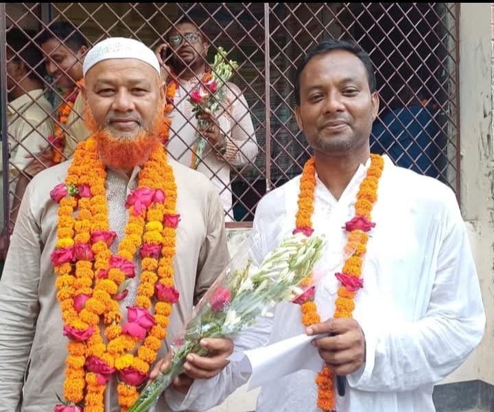 নাগেশ্বরীতে দলিল লেখক সমিতির নির্বাচনে রবিউল ইসলাম রানু সভাপতি ও হাফিজুর রহমান সাধারণ সম্পাদক নির্বাচিত