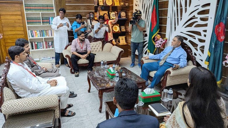 সিইসির সঙ্গে এনসিপি’র বৈঠক