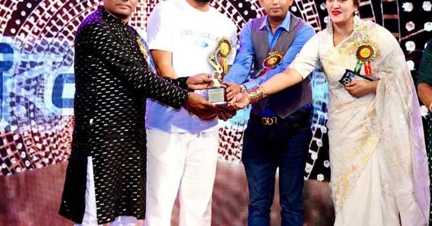 শের-ই-বাংলা স্টার অ্যাওয়ার্ড ২০২৫ পেলেন এস কে মনোয়ার নাহিদ