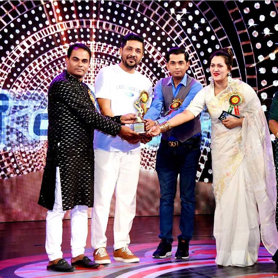 শের-ই-বাংলা স্টার অ্যাওয়ার্ড ২০২৫ পেলেন এস কে মনোয়ার নাহিদ
