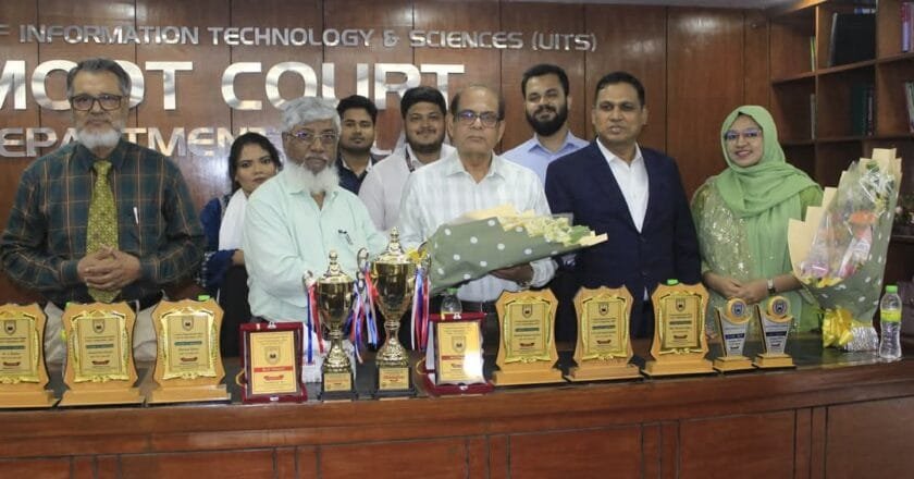 ইউআইটিএস আইন অনুষদের নতুন ডিন রাবি অধ্যাপক ড. মো. রবিউল হোসেন
