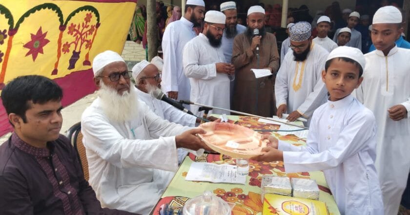 চড়িয়া মধ্যপাড়া মাদ্রাসায় শতভাগ পাশসহ ৭ জন বোর্ড পেয়েছে