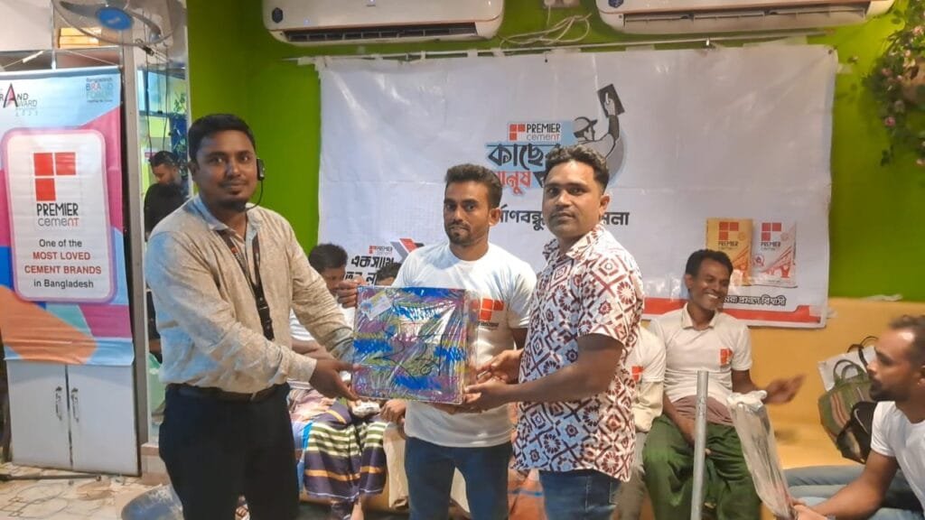 বেলকুচিতে নির্মাণ শ্রমিকদের মিলন মেলা