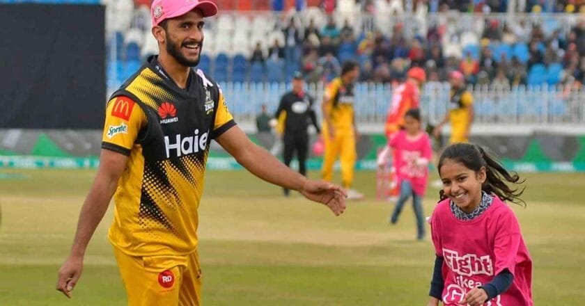 স্তন ক্যান্সার সচেতনতা বৃদ্ধিতে পিএসএলে অভিনব উদ্যোগ