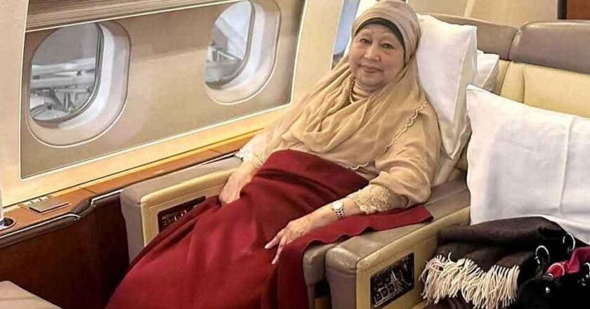 কাতারে যাত্রাবিরতি শেষে দেশের পথে খালেদা জিয়া