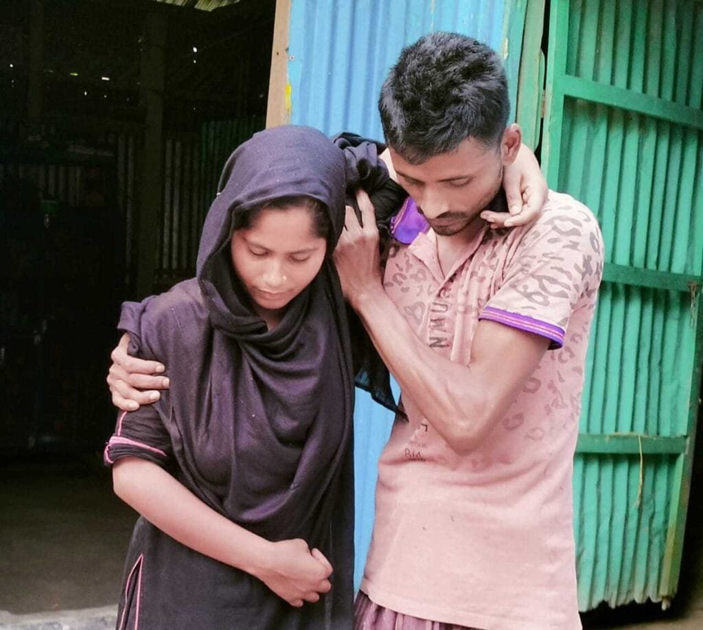 সন্তানকে কোলে নিয়ে পৃথিবীর আলো দেখার স্বপ্ন সাথী খাতুনের