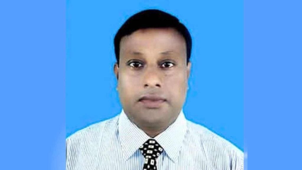 বদলগাছী উপজেলা কৃষকলীগের সভাপতি হিরো প্রেপ্তার