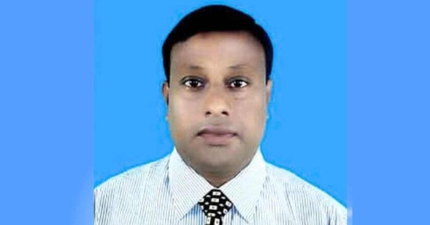 বদলগাছী উপজেলা কৃষকলীগের সভাপতি হিরো প্রেপ্তার