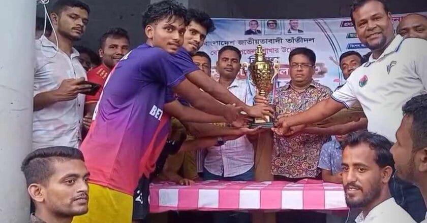 বেতাগীতে প্রীতি ফুটবল ম্যাচ অনুষ্ঠিত