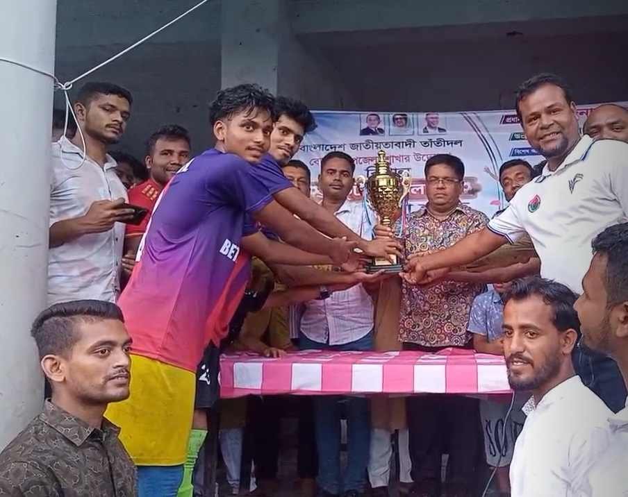 বেতাগীতে প্রীতি ফুটবল ম্যাচ অনুষ্ঠিত
