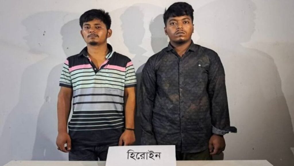 সেনাবাহিনীর অভিযানেবগুড়া সান্তাহারে হিরোইন উদ্ধারসহ ৩ জন আটক