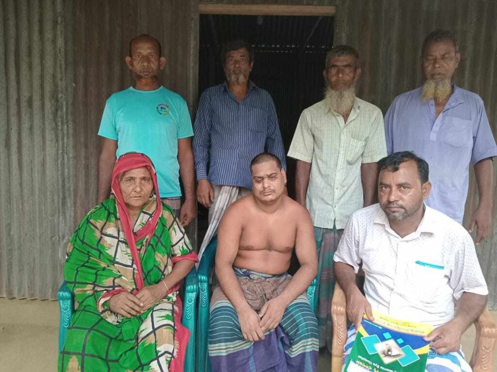 মান্ডের চোখের আলো ফিরিয়ে পেতে সকলের নিকট সাহায্যের আবেদন
