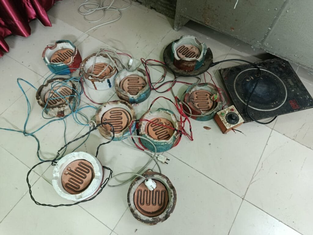 ঢাকা আলিয়ার হলে তল্লাশি অভিযান, অবৈধ ইলেকট্রিক চুলা জব্দ