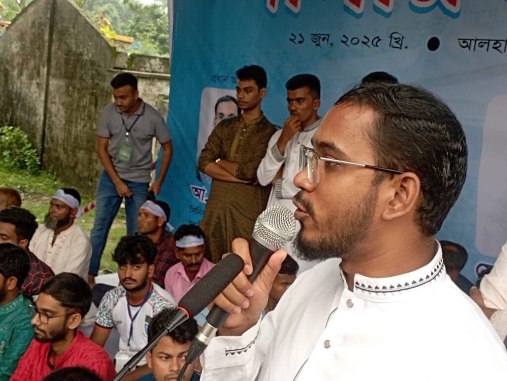 স্বাধীন মানচিত্র আপনাদের হাতে তুলে দেওয়া হয়েছিল সেটা আপনারা চিবিয়ে খেয়েছেন: হান্নান মাসুদ