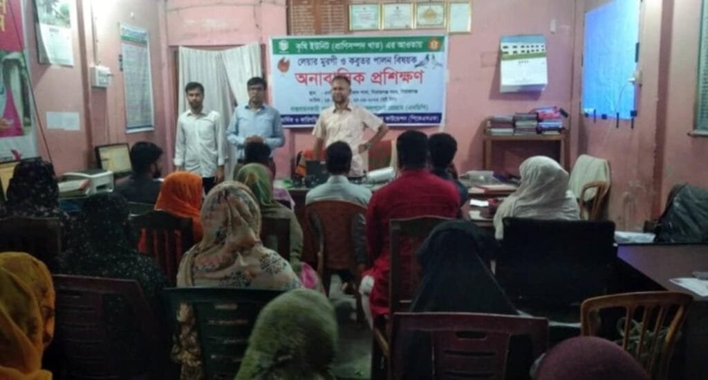 শিয়ালকোলে দুই দিনব্যাপী লেয়ার মুরগী ও কবুতর পালন বিষয়ক প্রশিক্ষণ সম্পন্ন