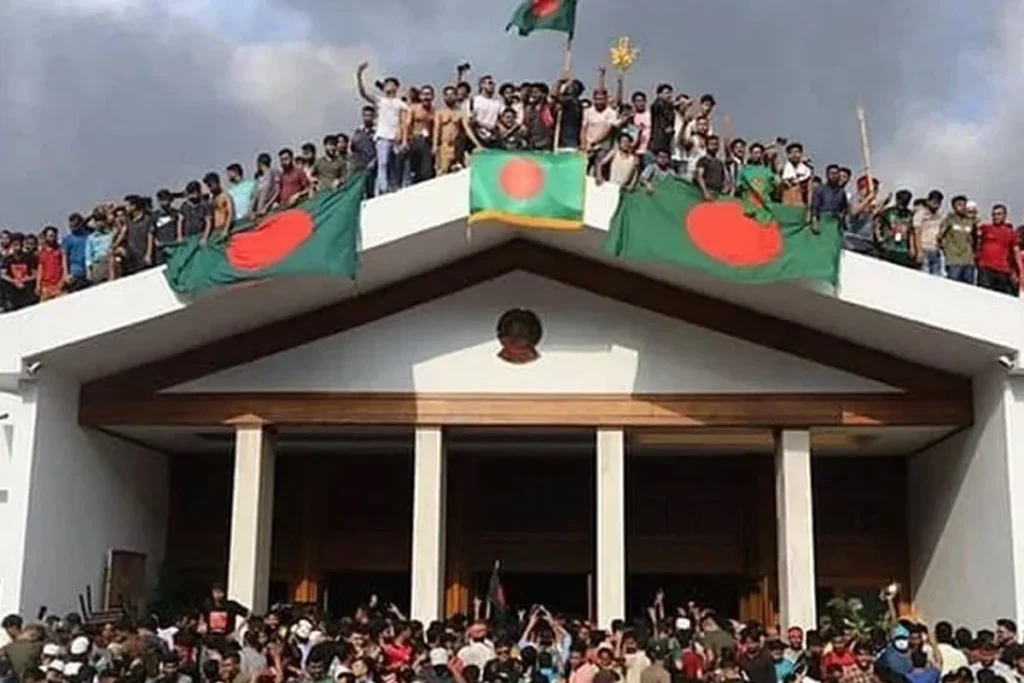৫ আগস্ট ‘গণঅভ্যুত্থান’ ও ১৬ জুলাই ‘জুলাই শহীদ’ দিবস পালনের সিদ্ধান্ত