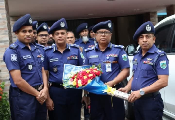 রেঞ্জ ডিআইজির সিরাজগঞ্জ ডিএসবি অফিস পরিদর্শন