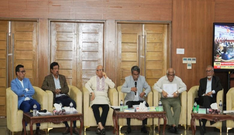 আশাব্যঞ্জক অগ্রগতির ক্ষেত্রে আমরা খানিকটা পিছিয়ে আছি: আলী রীয়াজ