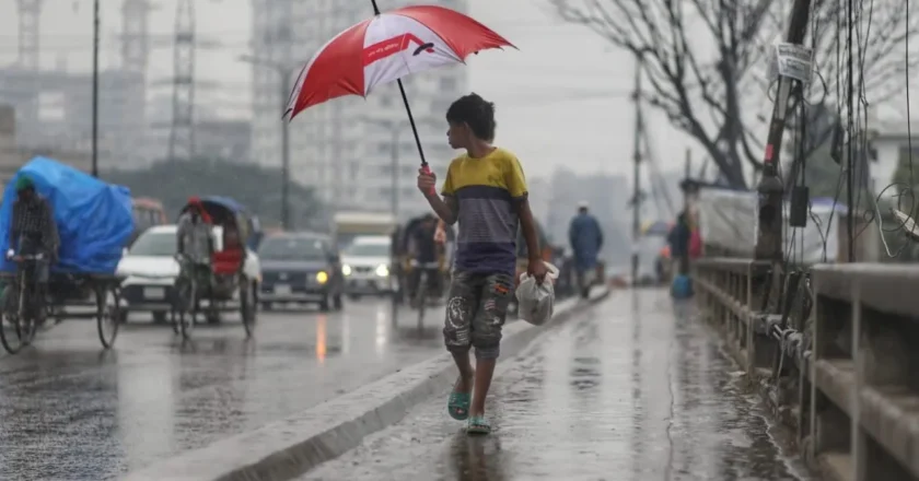 ঢাকাসহ ১৮ অঞ্চলে দুপুরের মধ্যে ঝড়-বৃষ্টির আভাস