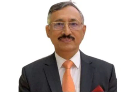 শিক্ষার্থীদের আন্দোলনের মুখে শিক্ষা সচিবকে প্রত্যাহার
