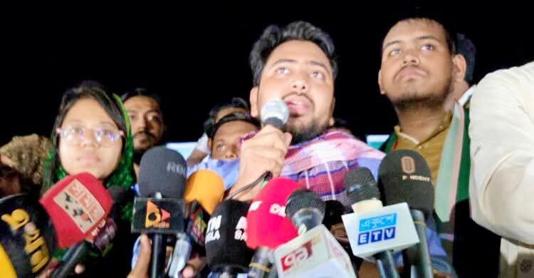 আমরা স্বাধীনতা এনেছি সংস্কারও আনবো: নওগাঁয় নাহিদ ইসলাম