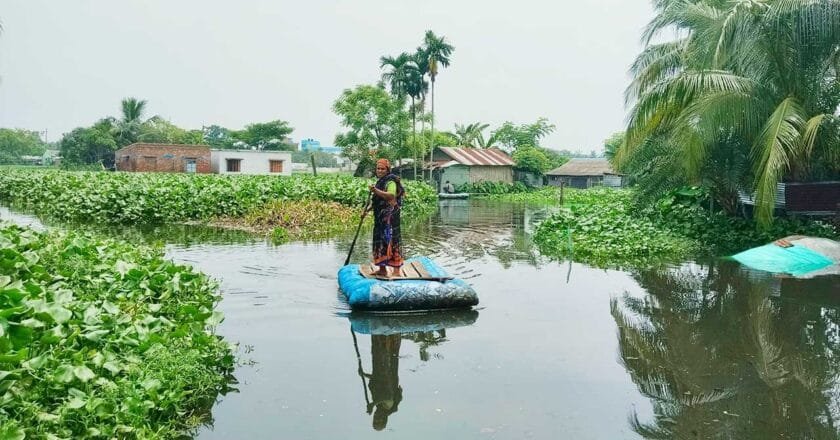 টানা বৃষ্টিতে তলিয়ে গেছে সাতক্ষীরার নিম্নাঞ্চল