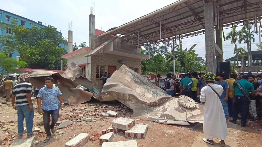 রংপুরে ফিলিং স্টেশনে ভয়াবহ বিস্ফোরণ, নিহত ১