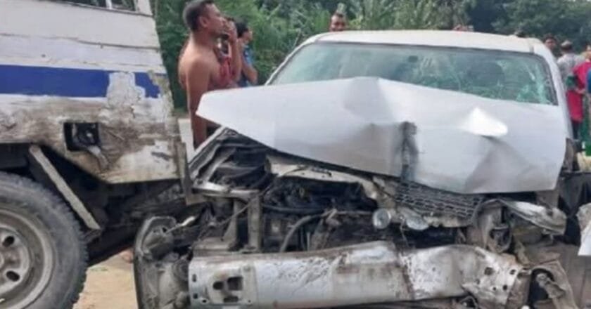 মানিকগঞ্জে মারাত্মক সড়ক দুর্ঘটনায় আহত ১০