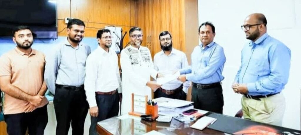 মানিকগঞ্জে নদী রক্ষায় জিও ব্যাগ ফেলার জন্য জামায়াতের এমপি প্রার্থীর অর্থায়ন