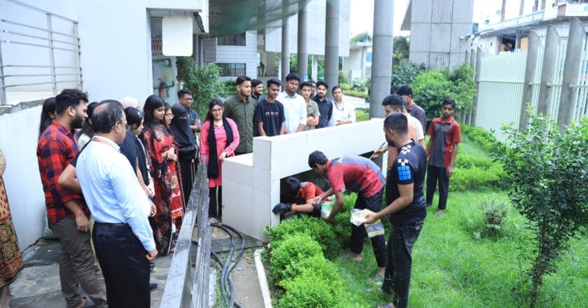 ইউআইটিএসে ডেঙ্গু প্রতিরোধে পরিচ্ছন্নতা কার্যক্রম