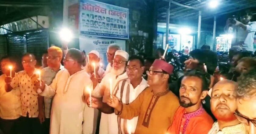 জুলাইয়ের শহীদদের স্মরণে নাগেশ্বরী বিএনপি’র মোমবাতি প্রজ্বালন