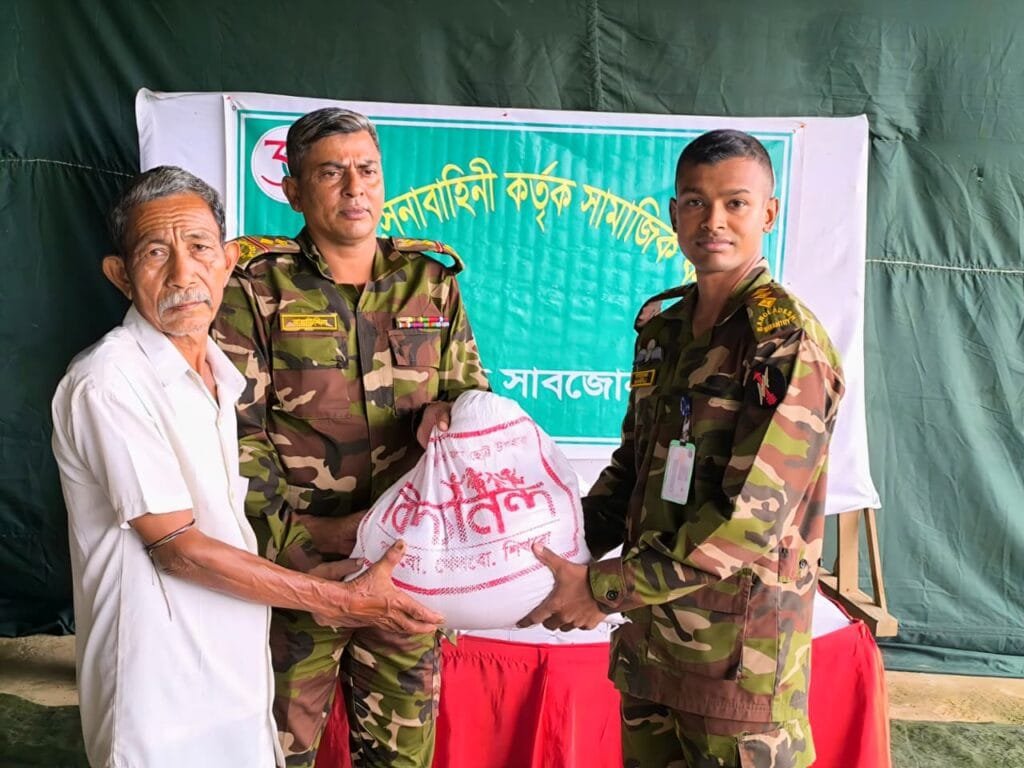 পানছড়ি সাবজোন কর্তৃক অসহায় ও দুস্থদের মাঝে ত্রাণ বিতরণ