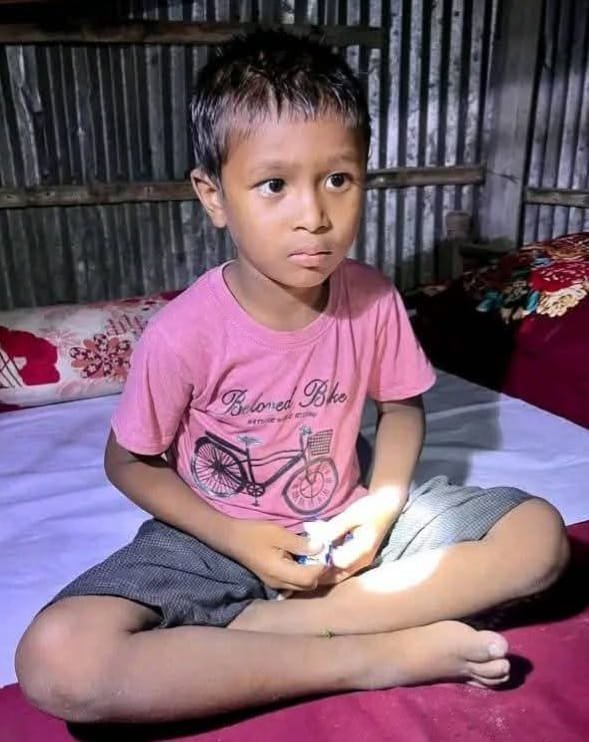 ফুলবাড়ীতে পুকুরে ফেলে শিশু হত্যার চেষ্টায় পাষণ্ড সৎ বাবা আটক