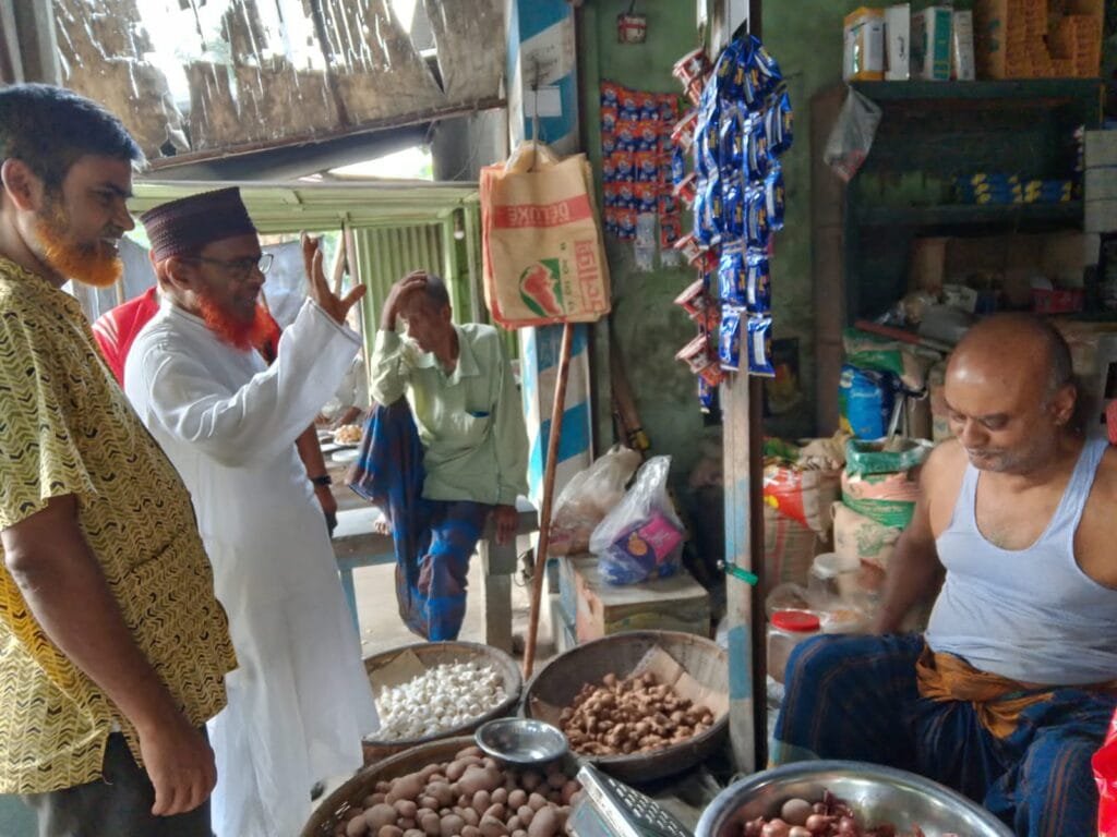 মানিকগঞ্জ ৩ আসনের এমপি প্রার্থী জামায়াত নেতার নির্বাচনী প্রচারণা