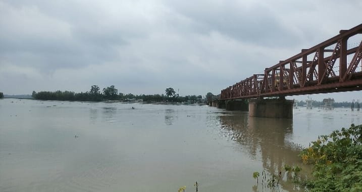 হু হু করে বাড়ছে দুধকুমার নদের পানি; নিম্নাঞ্চল প্লাবিত হওয়ার আশঙ্কা