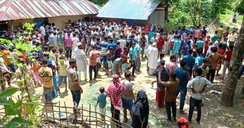 রামগড়ে নিজবাড়ি থেকে মা ও মেয়েকে গলা কাটা মরদেহ উদ্ধার