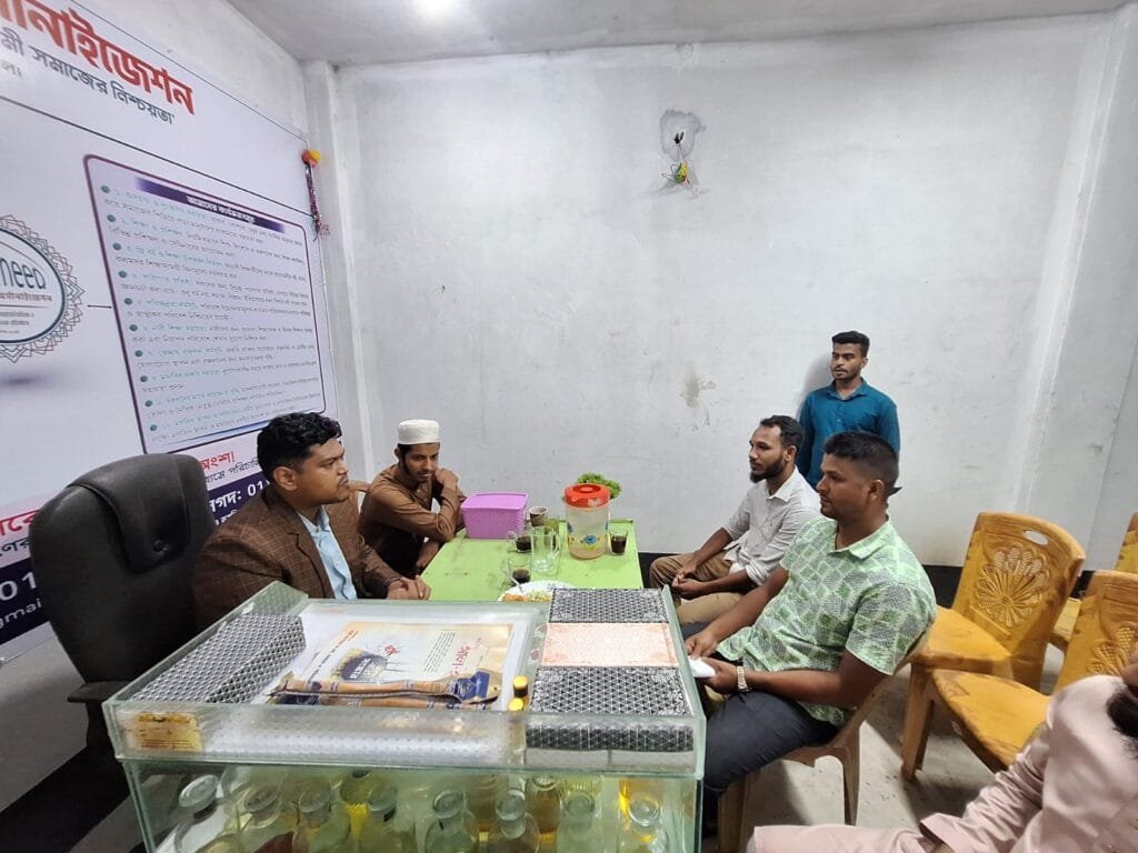 আত-তাওহীদ অর্গানাইজেশনের আর্টিফিশিয়াল পা বিতরণ কর্মসূচিতে ডা. ফাহিমের অনুদান